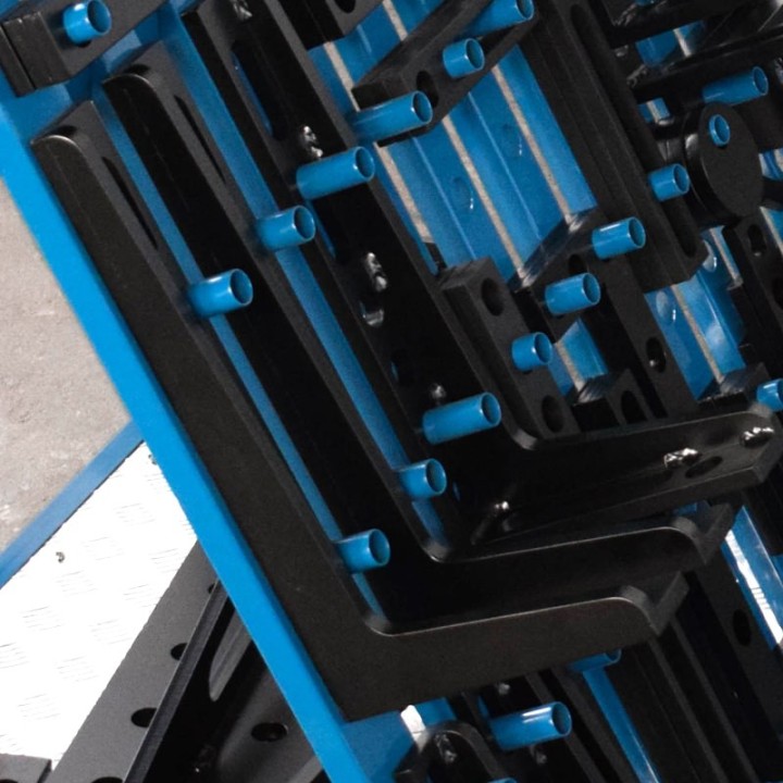 squadra di battuta e fissaggio 450x250mm su trolley per serraggi