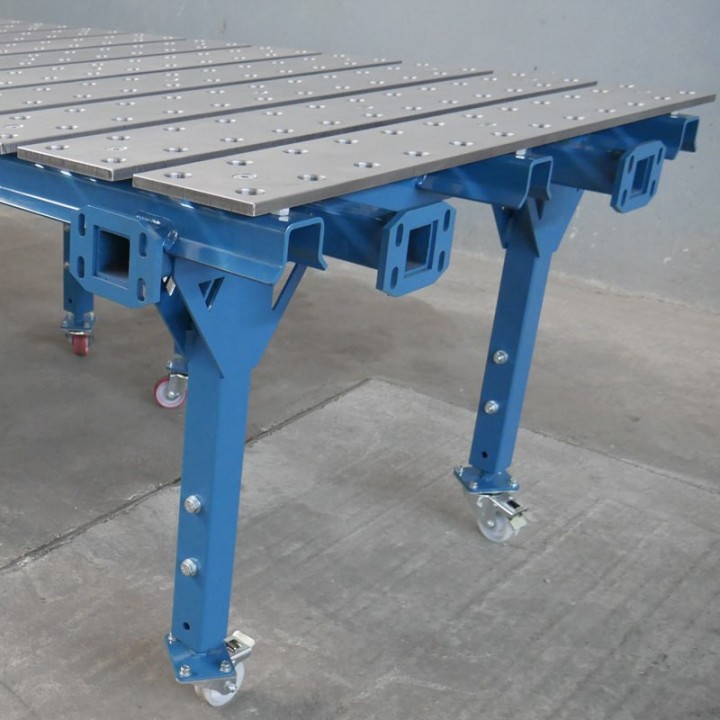 Banco modulare per saldatura SteelPro GPPH 1,5x1,6mt a piastre espandibili, fori 28mm