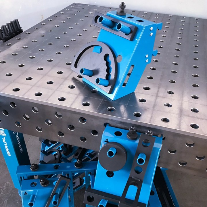 Banco per saldatura con ruote SteelMax GPPH 3x1,48mt in acciaio rinforzato, fori 28mm