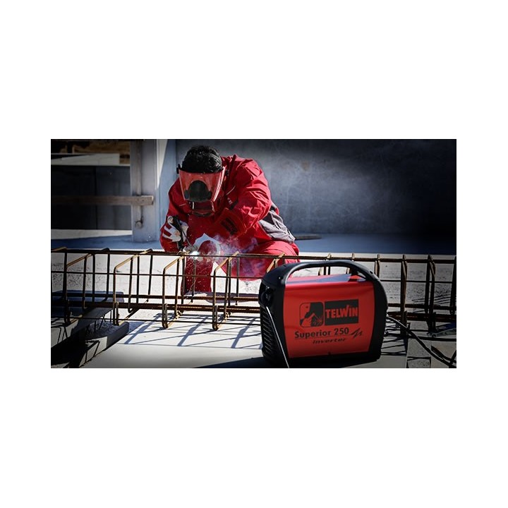 Saldatrice Inverter MMA e TIG SUPERIOR 250 400V