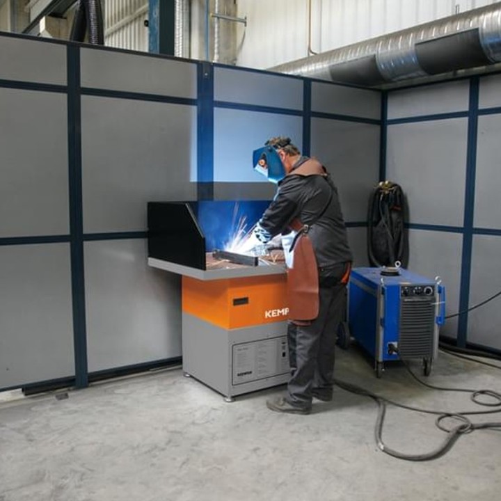 dettaglio banco aspirante FilterTable KEMPER® per saldatura e molatura