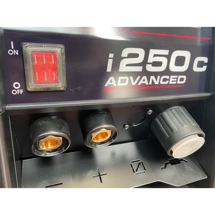 Saldatrice Powertec i250C Advanced Lincoln Electric 400V 250A MIG/MAG e MMA