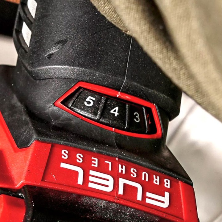 regolatore velocità smerigliatrice angolare a batteria Milwaukee M18 Fuel FSAGV125XB