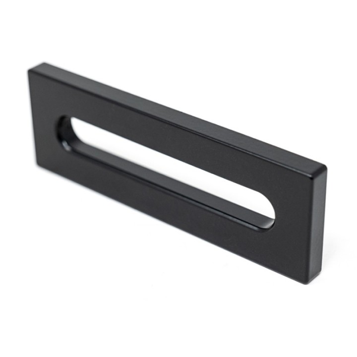 Battuta universale 150mm su spalla tavolo saldatura