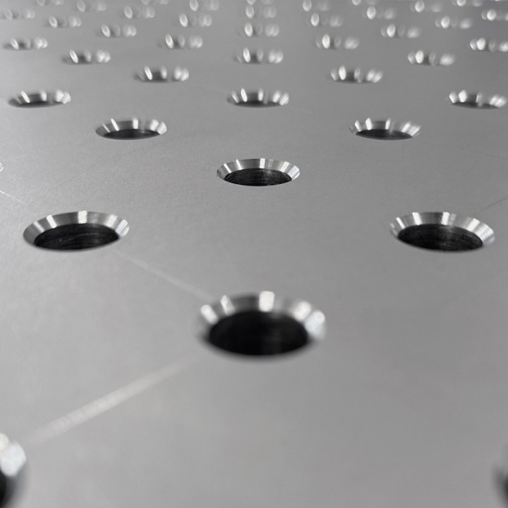 Tavolo per saldatura SteelPlus INOX GPPH 2x1mt spessore 12mm, fori 16mm