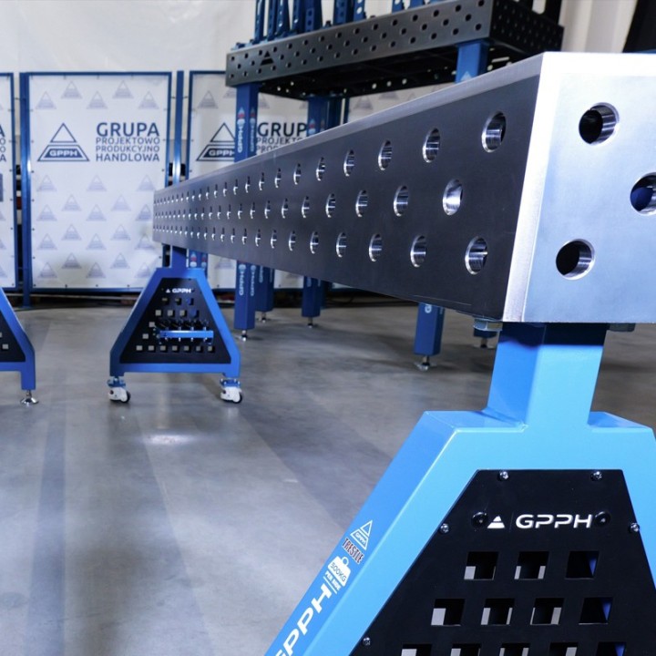 Supporto saldatura con ruote GPPH SteelPlus Trestle spessore 12mm, fori 16mm in griglia diagonale