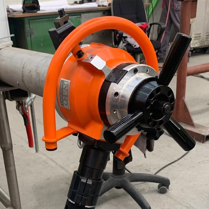 Smussatrice per tubi NKO Machines Stinger 300 per tubi da 36 a 269mm