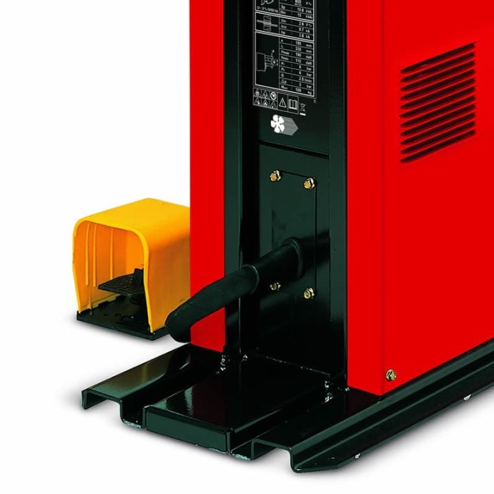 Saldatrice a resistenza a colonna puntatrice PCP 18 LCD 400V