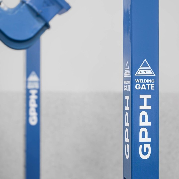 Supporto robot con flangia a 90° GPPH Welding Gate per tavoli saldatura